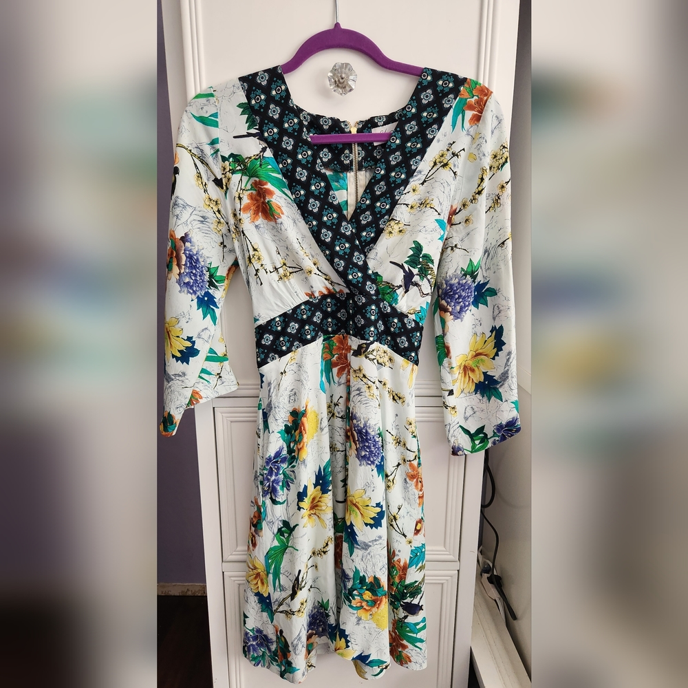 Closet London Faux Wrap Multicolor dress Size 8